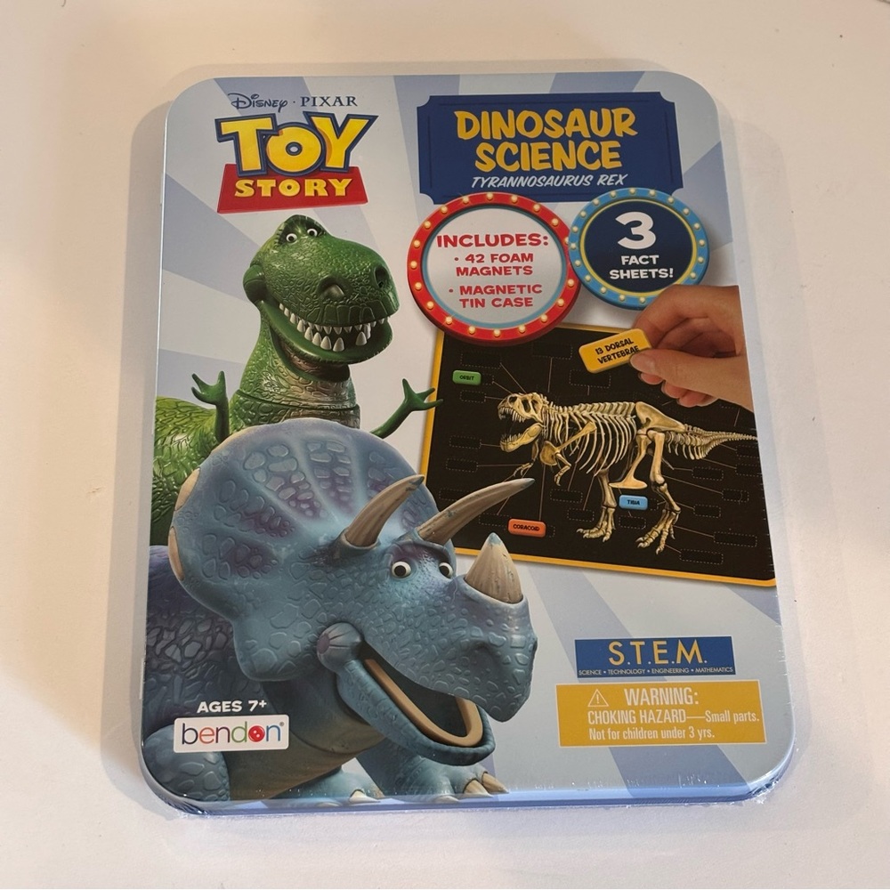 NWT Toy Story Dinosaur Science Kit